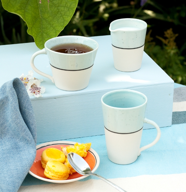 blue and white breakfast crockery set